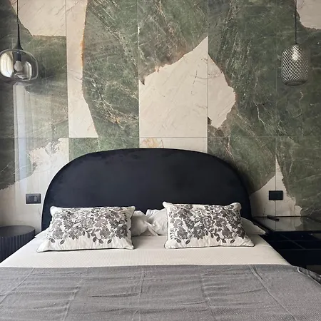 Flat In Duomo Милан