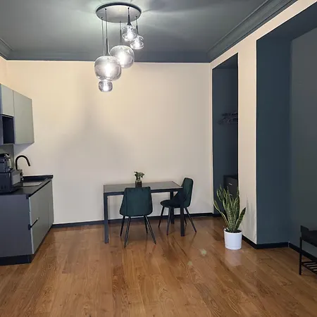 Flat In Duomo Апартаменты *