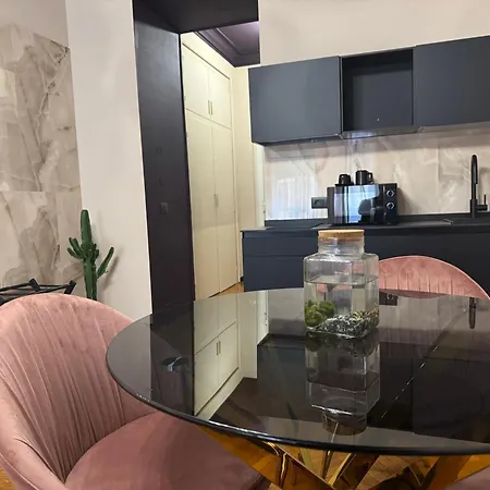 Апартаменты Flat In Duomo Милан