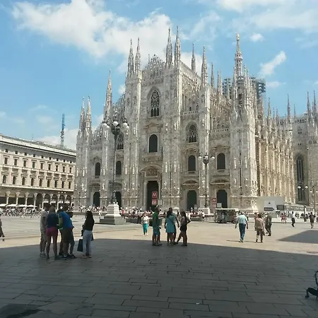 Flat In Duomo Апартаменты